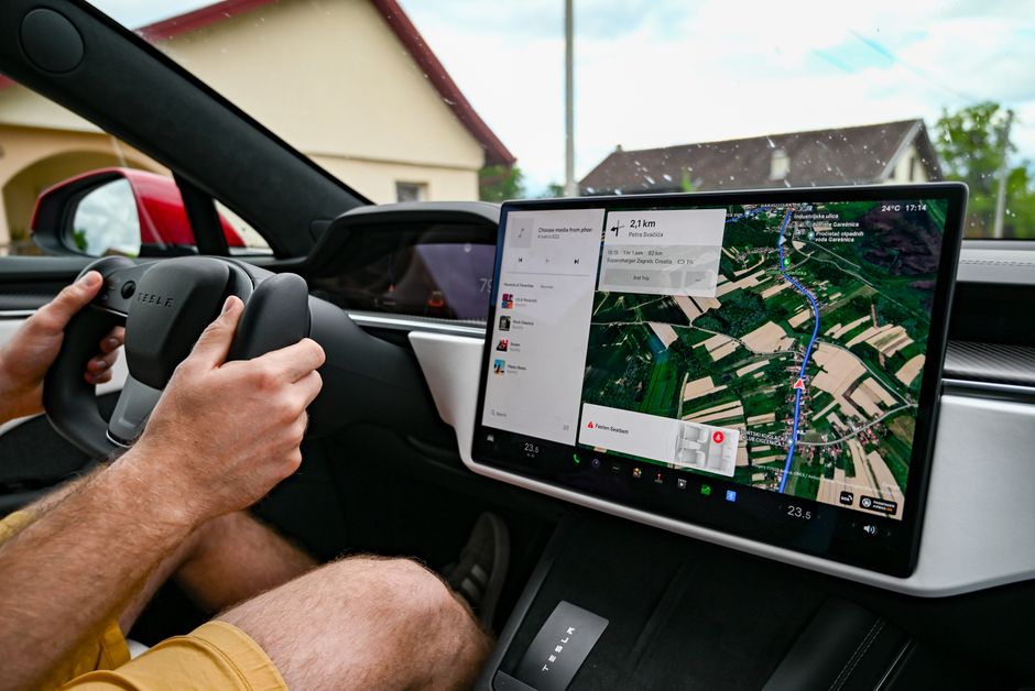 5 kluczowych technologii bezpieczeństwa w samochodach elektrycznych – poradnik dla kierowców
