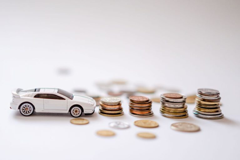 Leasing czy kredyt samochodowy – co bardziej opłacalne dla oszczędności na paliwie?